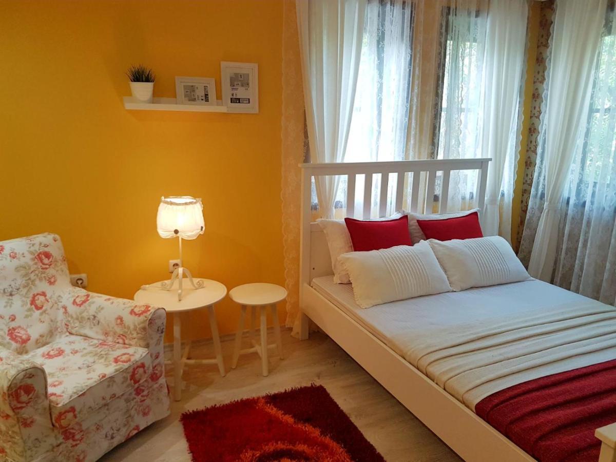 Hotel Minaliat Vek Choumen Extérieur photo
